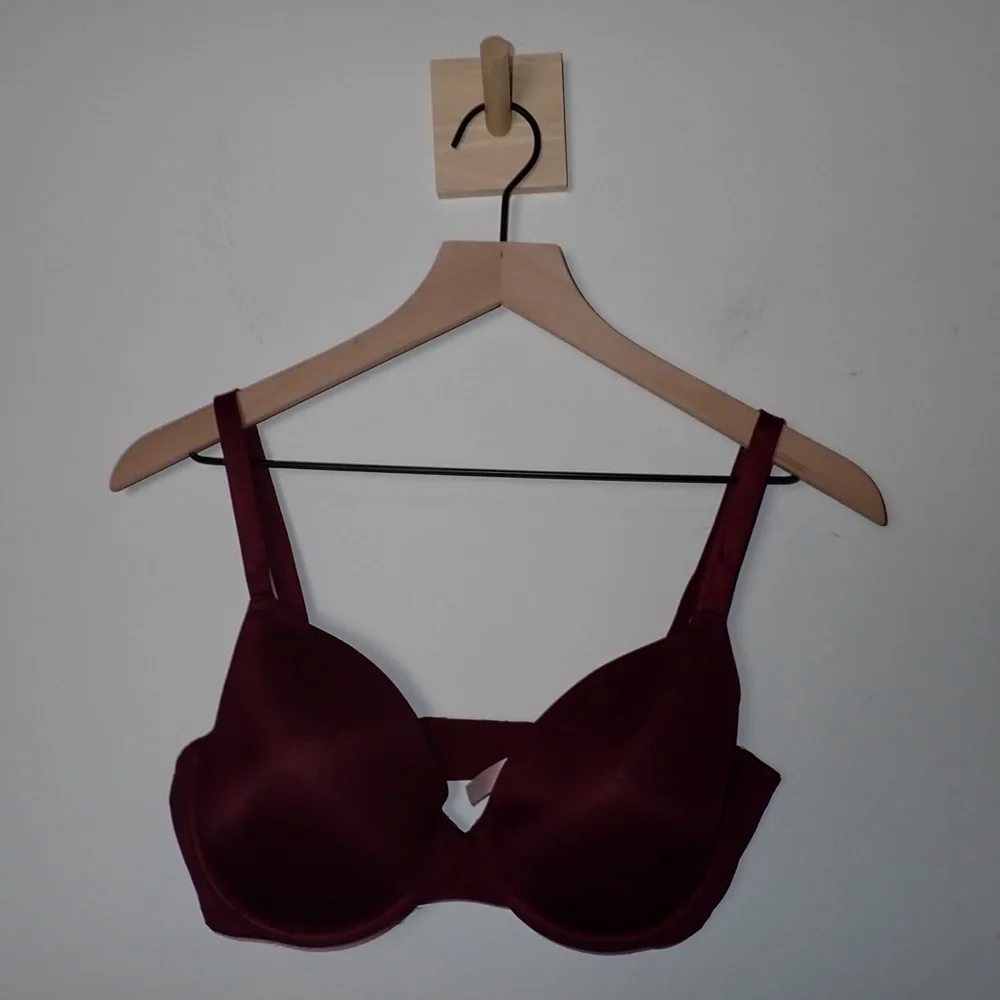 Victoria’s Secret PINK Maroon Underwire T Shirt Bra size 36D